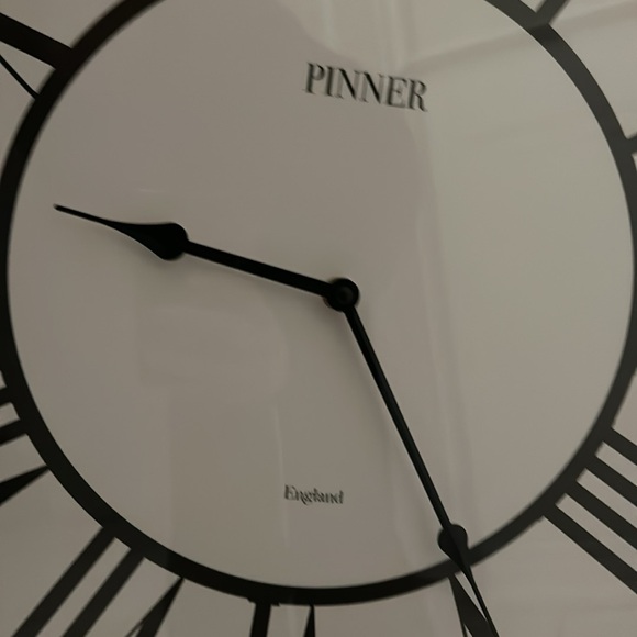 Gray Wall clock - Picture 2 of 4